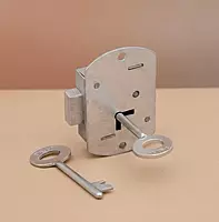 (5505) Palam Bhatia Lock Iron 6L Heavy 2K