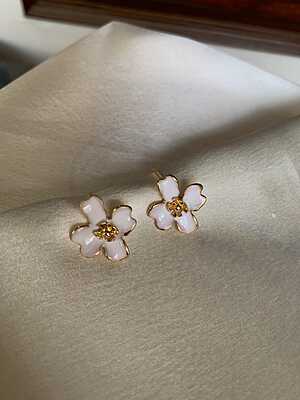 Gilded Bloom Studs Gilded Bloom Studs