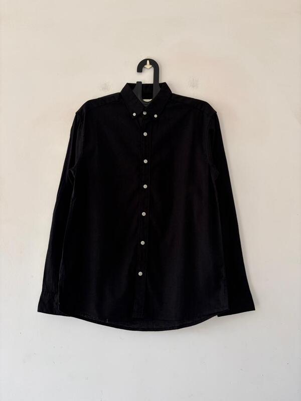 True black linen shirt
