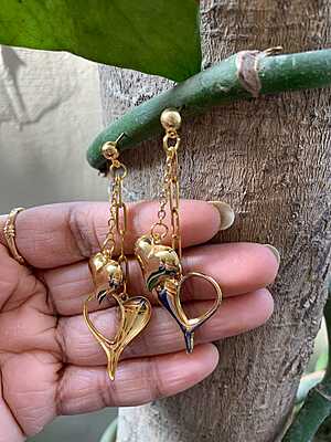 Golden Echo Cascading Heart Drop Earrings Golden Echo Cascading Heart Drop Earrings