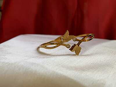 The Fluttering Elegance Bangle