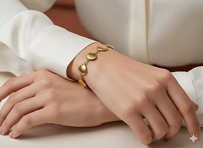 Golden Scallop Shell Link Bracelet Golden Scallop Shell Link Bracelet