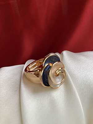 Celeste Spiral Luxe Ring Celeste Spiral Luxe Ring