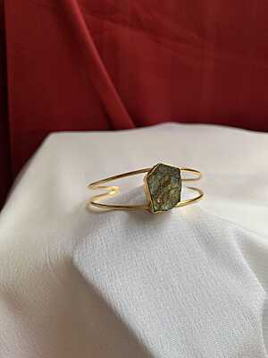 Raw Elegance: Labradorite Gold Cuff