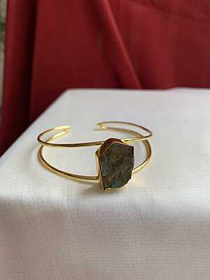 Raw Elegance: Labradorite Gold Cuff Raw Elegance: Labradorite Gold Cuff