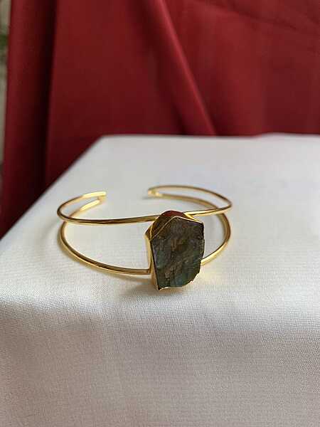 Raw Elegance: Labradorite Gold Cuff