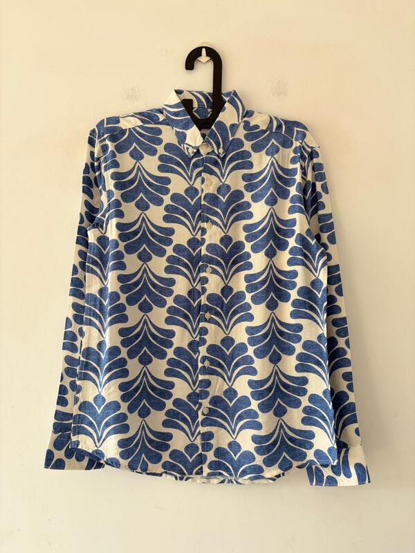 Sapphire bloom printed shirt