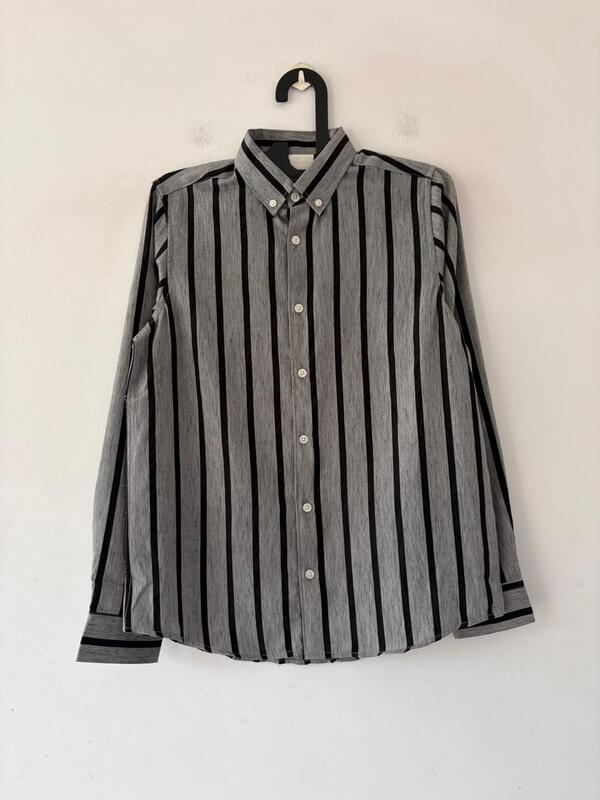 Iron shadow stripes shirt