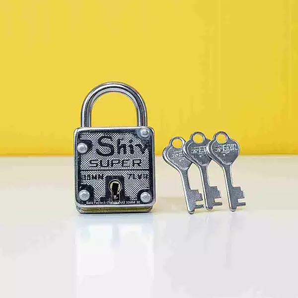 Shiv Padlock 35mm