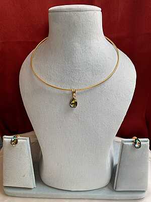 Solar Flare Vitrail Medium Jewelry Set