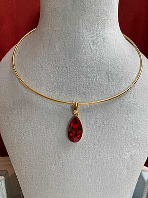 Teardrop Pendant & Earring Set Teardrop Pendant & Earring Set