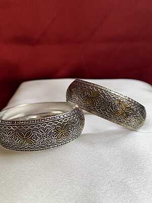 Antique Dual-Tone Floral Embossed Statement Bangles