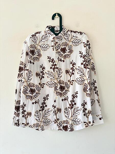 Ivory meadow embroidered shirt