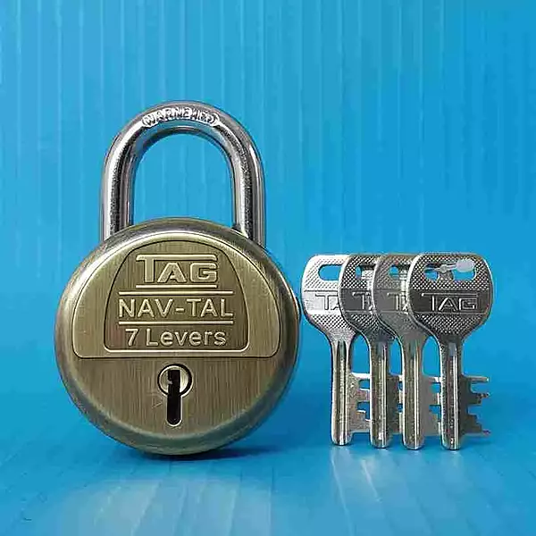 Tag Padlock Nautal Brass Colour 65mm 4k