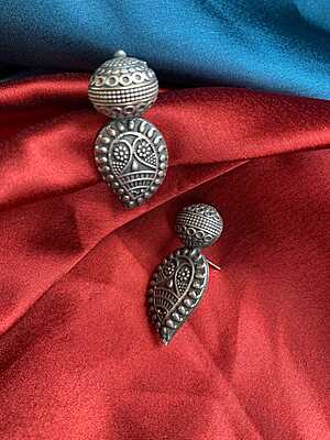 Antique Oxidized Silver Paisley Drop Earrings Antique Oxidized Silver Paisley Drop Earrings