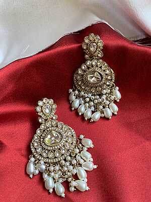 Elegant Kundan & Pearl Drop Chandbali Earrings