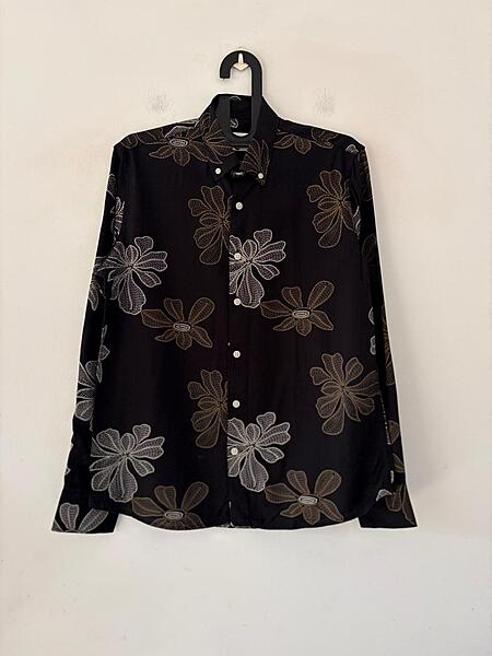 Onyx blossom printed shirt