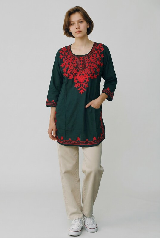 Elegant Embroidered Kurti with Floral Design