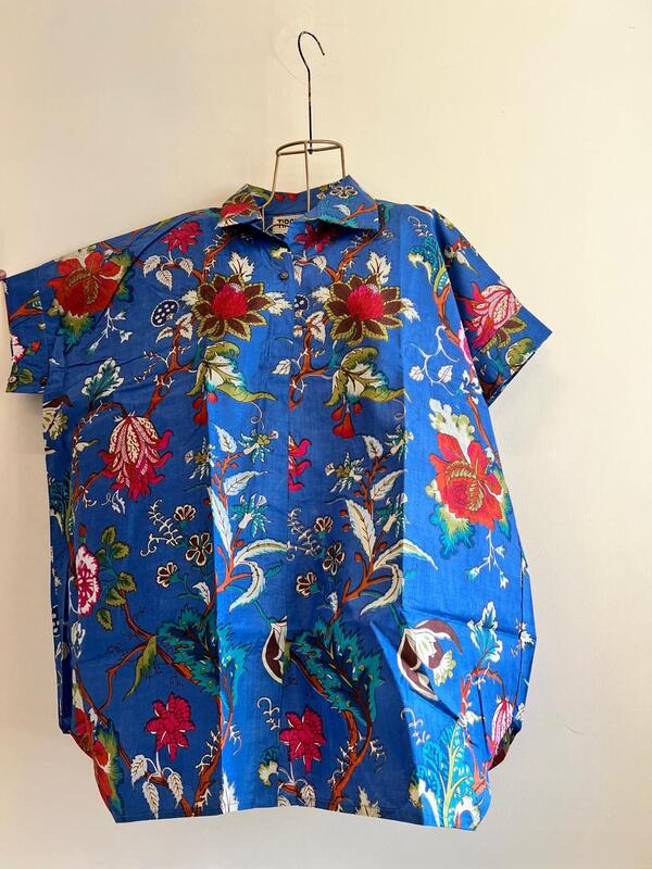 Ishq's Small Anti-fit with Back Open & Tie - Blue with Colourful Flowers
