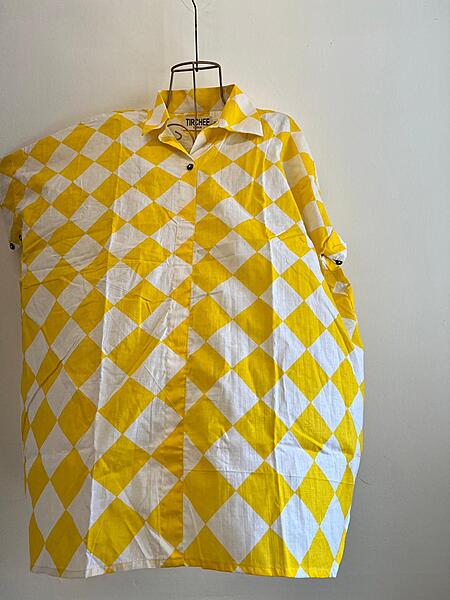 Ishq's Small Anti-fit with Back Open & Tie - Yellow & White Diamonds