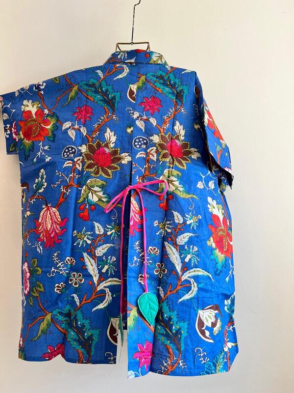Ishq's Small Anti-fit with Back Open & Tie - Blue with Colourful Flowers