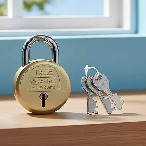 Tag Padlock Nautal Antique 65mm 4K