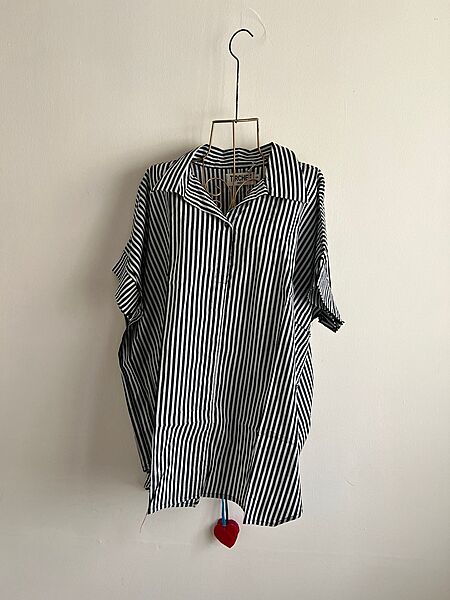 Ishq's Small Anti-fit with Back Open & Tie - Black & White Thin Stripes