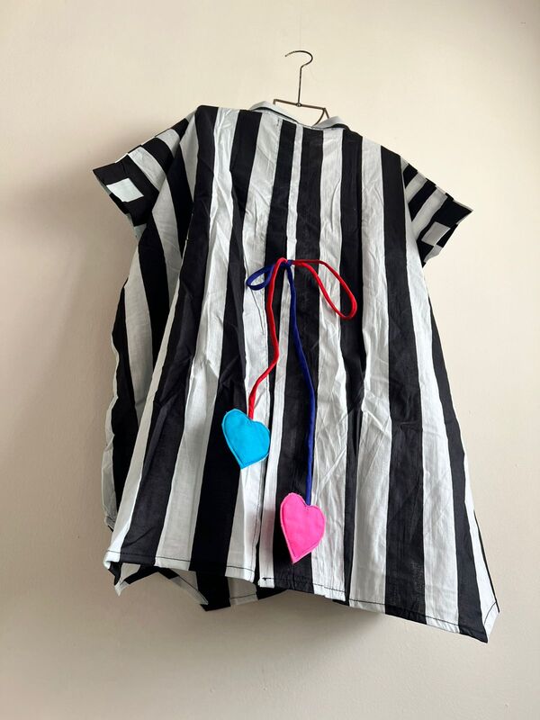 Ishq's Small Anti-fit with Back Open & Tie - Black & White Big Stripes