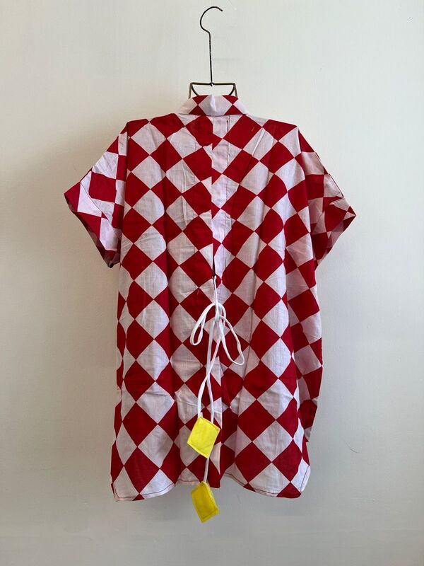 Ishq's Small Anti-fit with Back Open & Tie - Red & White Diamonds