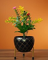 Metal Pot for Indoor with stand (Size -6 Inch)