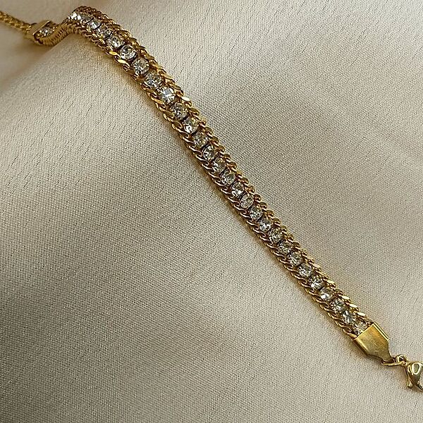 Gold Cuban Chain Bracelet with Zirconia