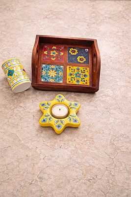 Quadra Heritage Tile Tray Set