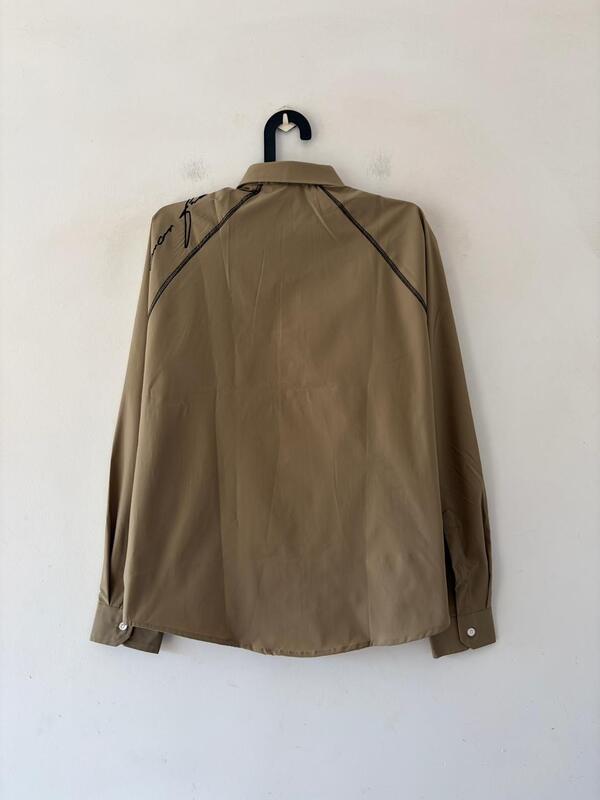 Sandstone crest streetwear shirt