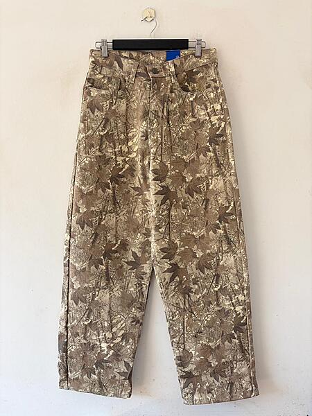 Beige forest camo baggy jeans