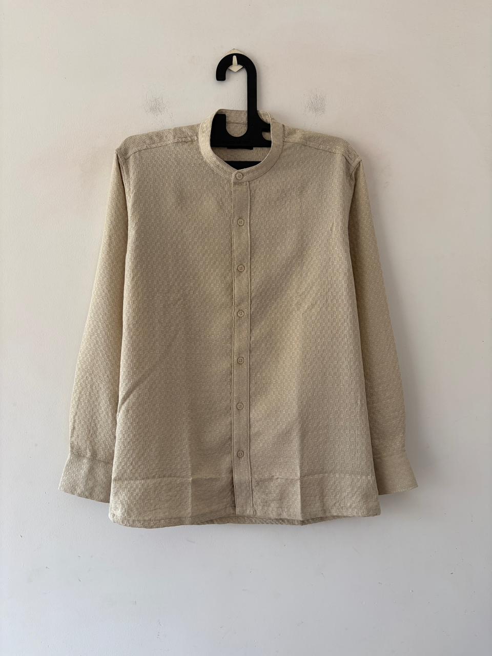 Sandstone beige textured mandarin