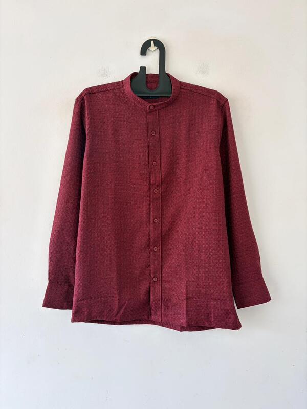 Maroon textured mandarin