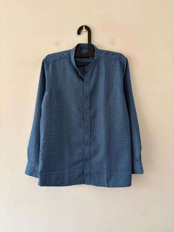 Steel blue textured mandarin