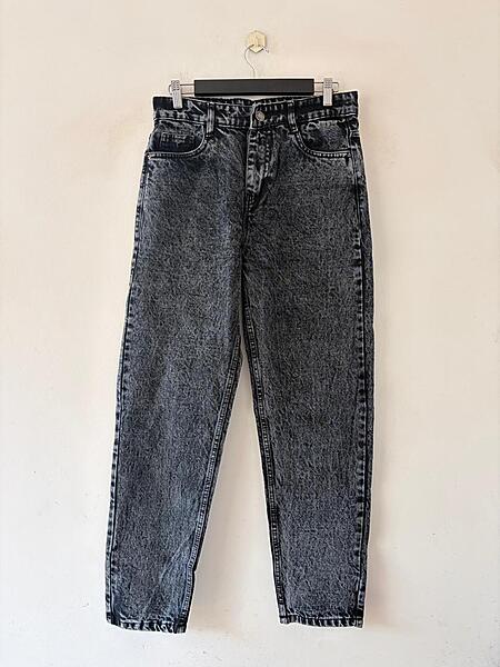Acid black momfit jeans