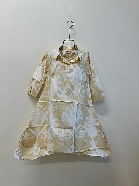 Kavya's High-Low Collared Top - Cream & Ikkhat