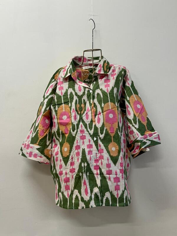 Amala's Wide & Flared Sleeve Shirt - Green & Ikkhat