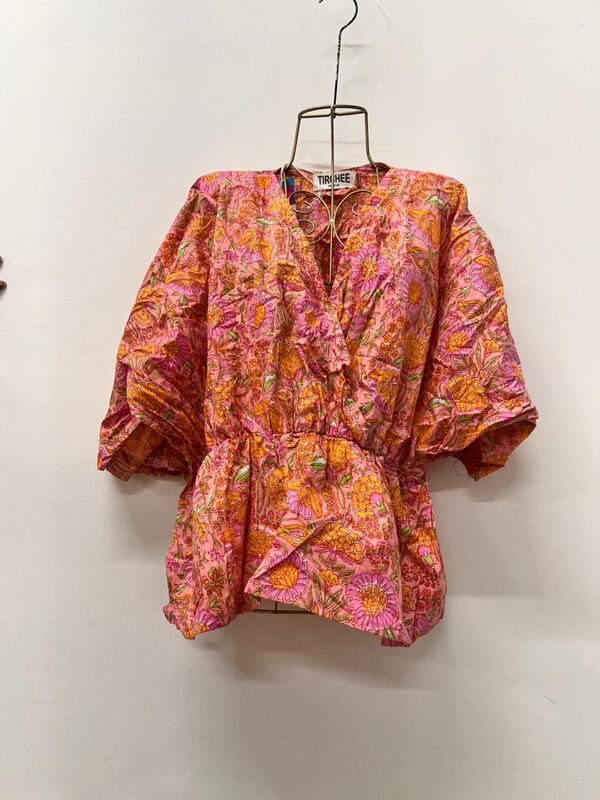 Meher's Scrunched Sleeve Peplum Top - Peach & Flowers