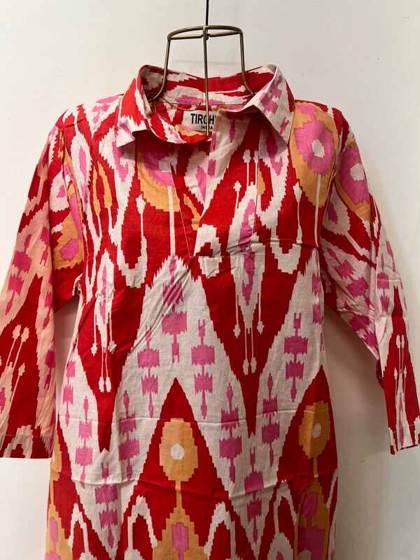 Kavya's High-Low Collared Top - Red & Ikkhat