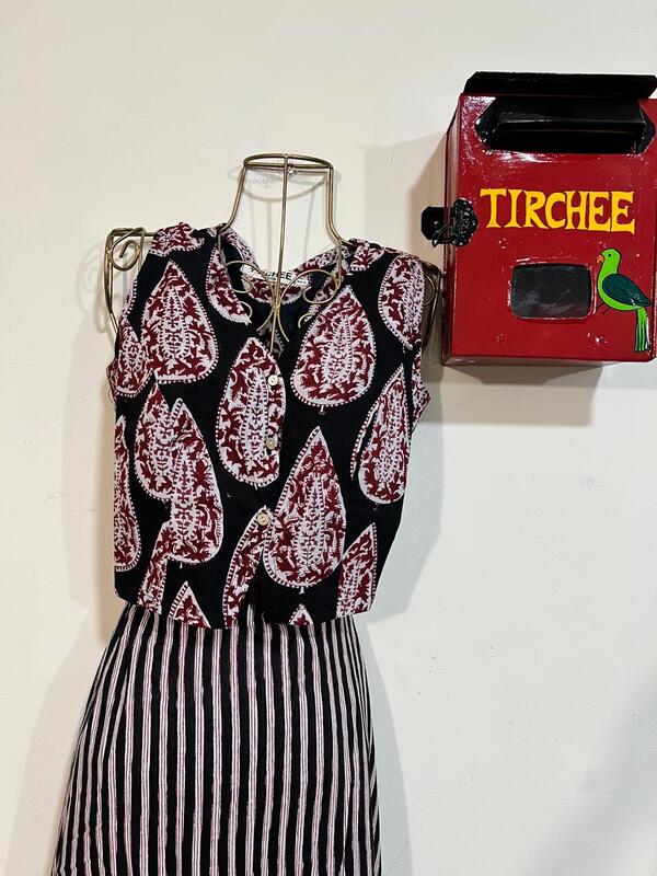 Nutan's princess top and straight skirt set - Black & Black Skirt