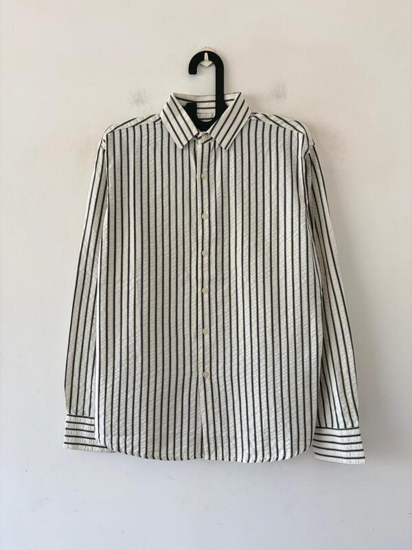 Monochrome textured stripes shirt
