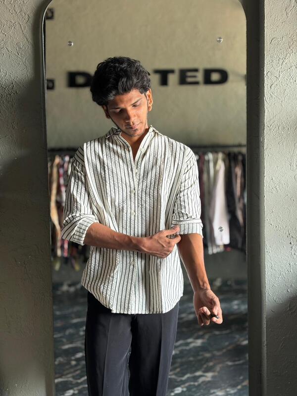 Monochrome textured stripes shirt