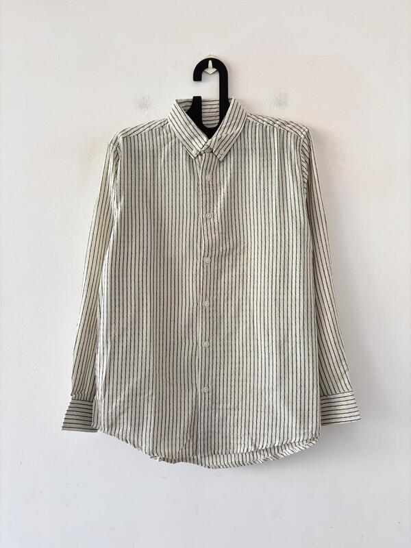 Chalk white textured stripes shirt