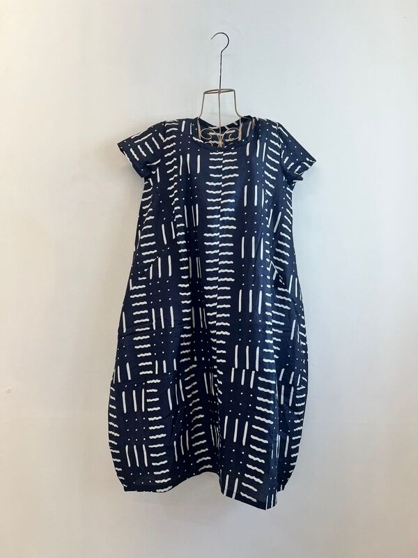 Akira's Easy Cocoon Dress - Black with White