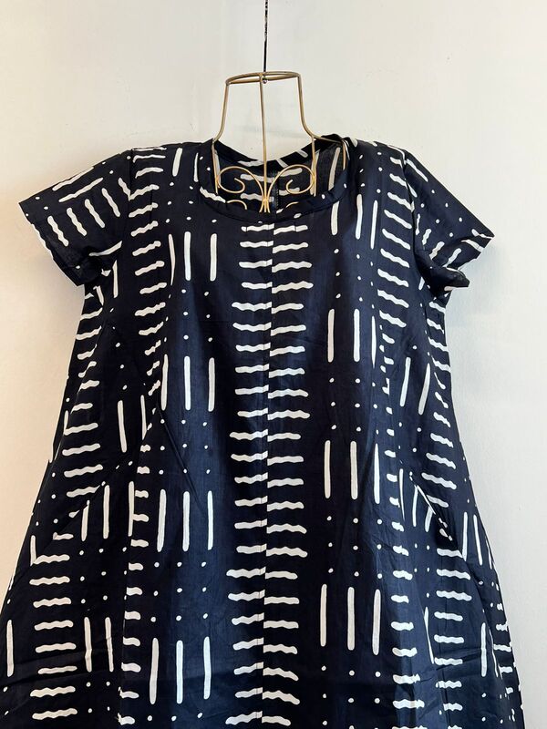 Akira's Easy Cocoon Dress - Black with White