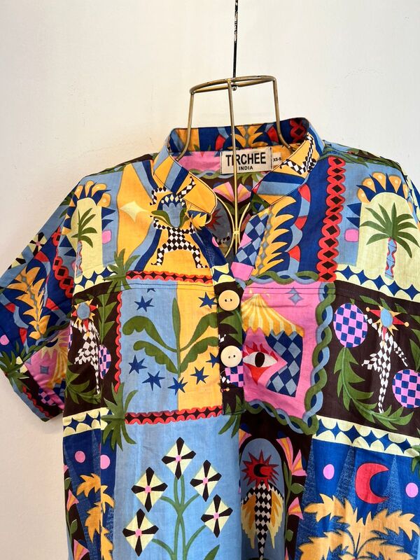 Tasha's Easy Curve Shirt - Blue & Colourful Frames