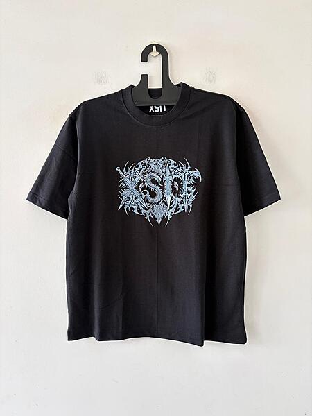 Black frost emblem oversized tee